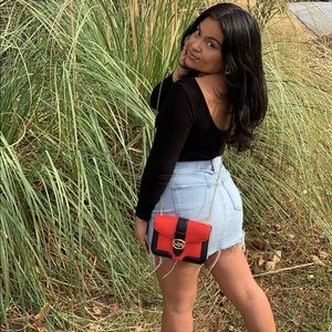 Meet your Poshmark seller!